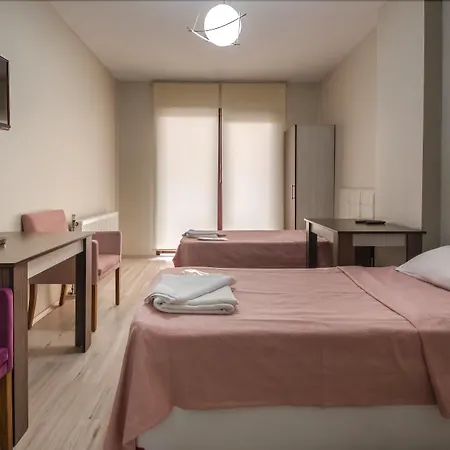 アパートホテル Adres Karaagac