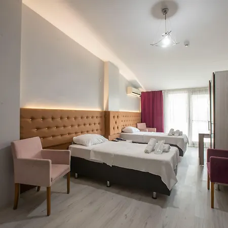 アパートホテル Adres Karaagac