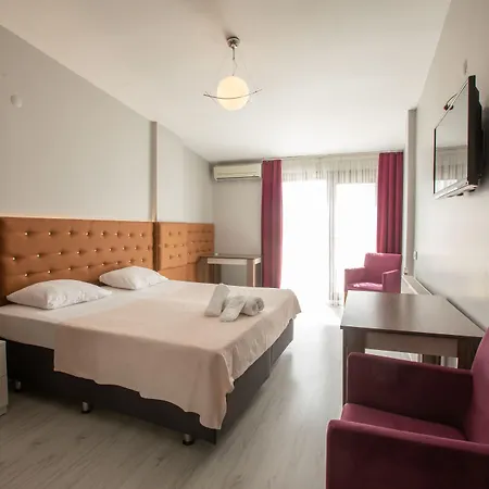 アパートホテル Adres Karaagac